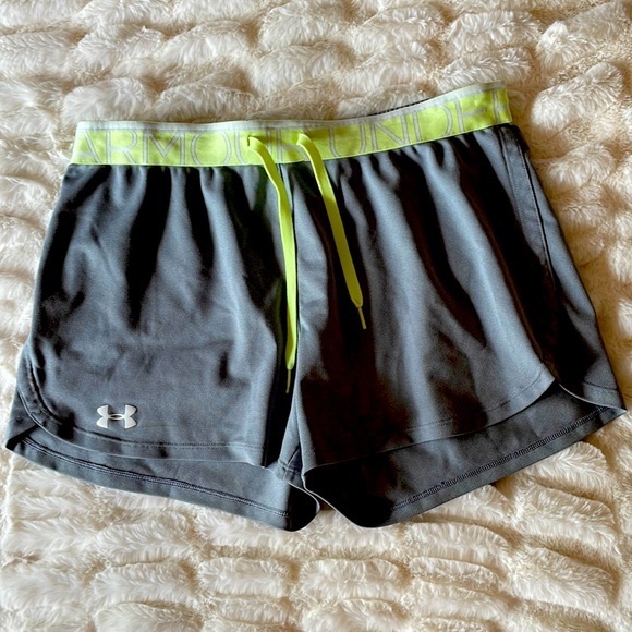 Under Armour Women's Play Up‎ 3.0 Novelty Shorts - Picture 1 of 6